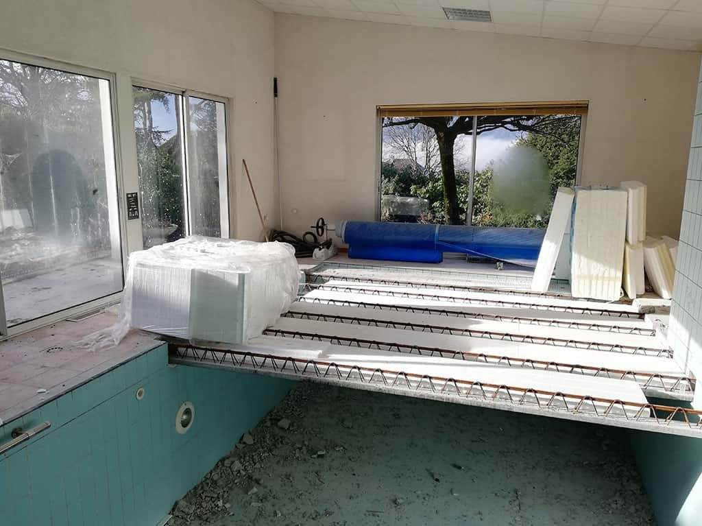 Rénovation et transformation d'une piscine en T3 à Aix-les-Bains, Savoie par MS Habitat